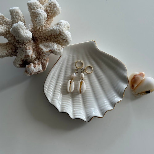 Cowrie Pearl Earrings